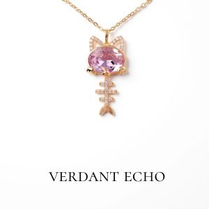 Artificial amethyst cat and fish bone gold necklace