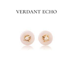 Artificial shell star-shaped earrings