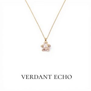 Natural freshwater pearl necklace